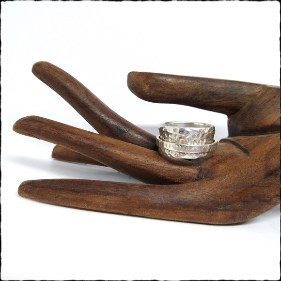 Silpada Hammered Sterling Spinner Ring - Picture 2 of 7